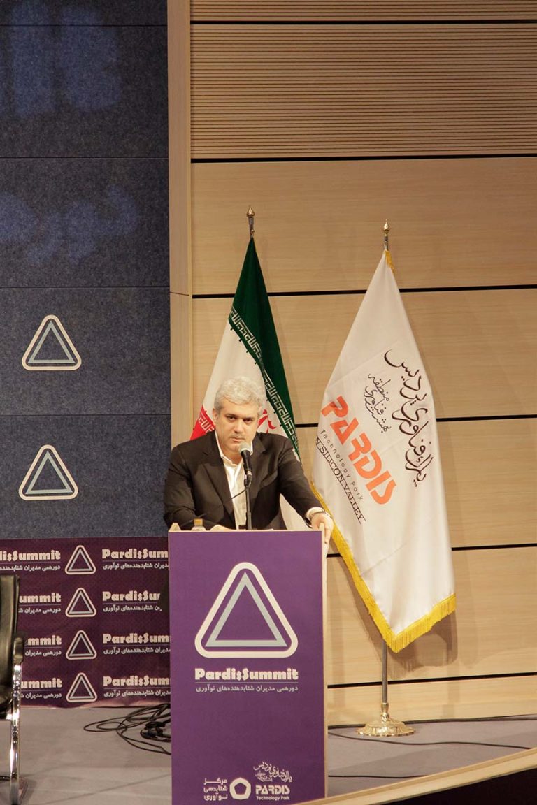 سخنرانان ادوار گذشته